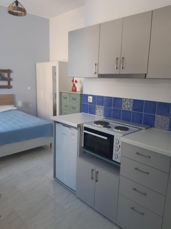 Almira Studios And Apartments Айя-Марина Екстер'єр фото